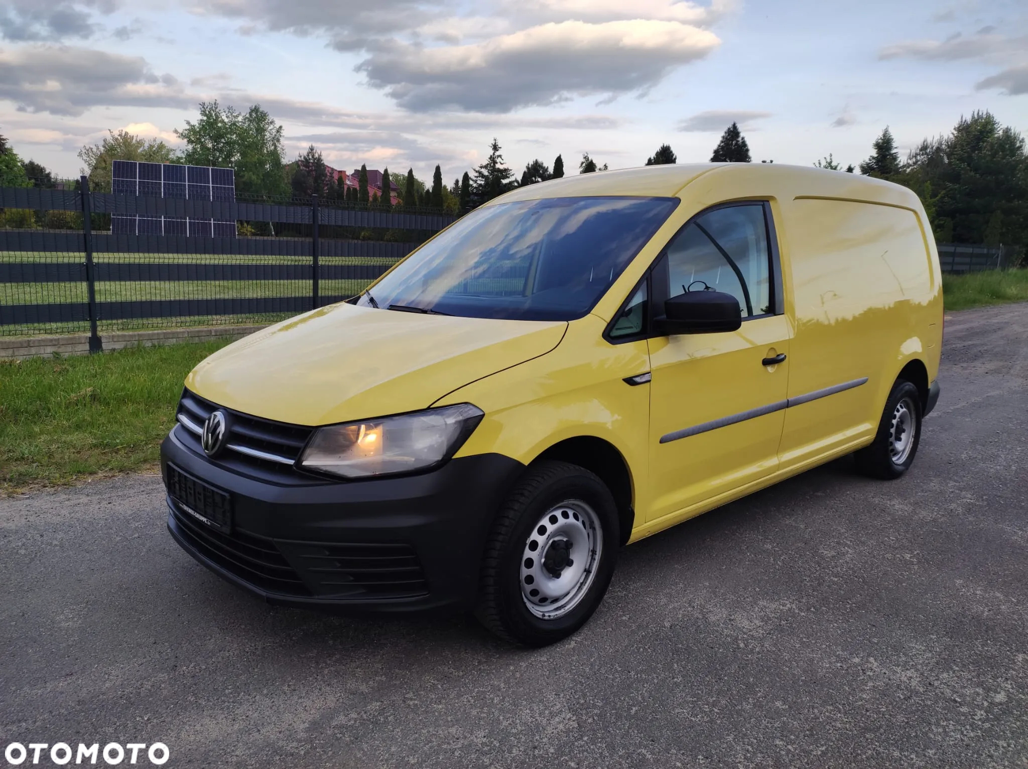 Volkswagen Caddy Maxi - 11