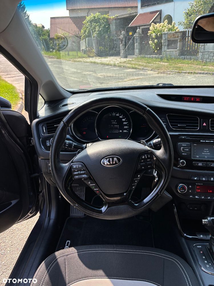 Kia Ceed 1.6 GDI DCT Platinum Edition - 26