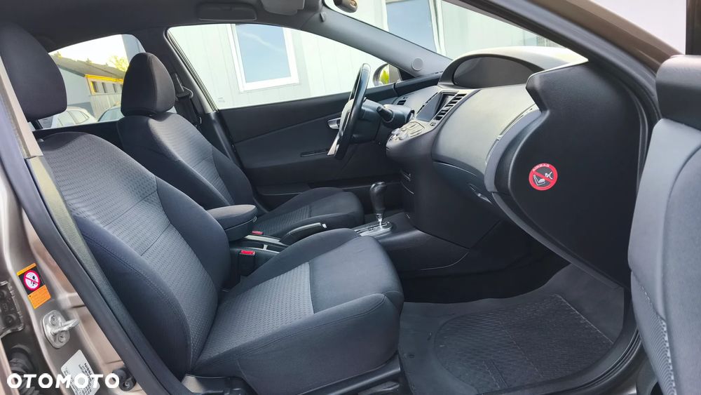 Nissan Primera - 24