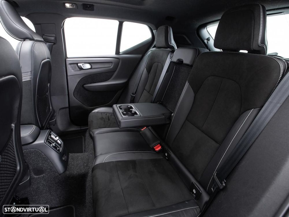 Volvo XC 40 1.5 T4 PHEV R-Design — fotografia 11