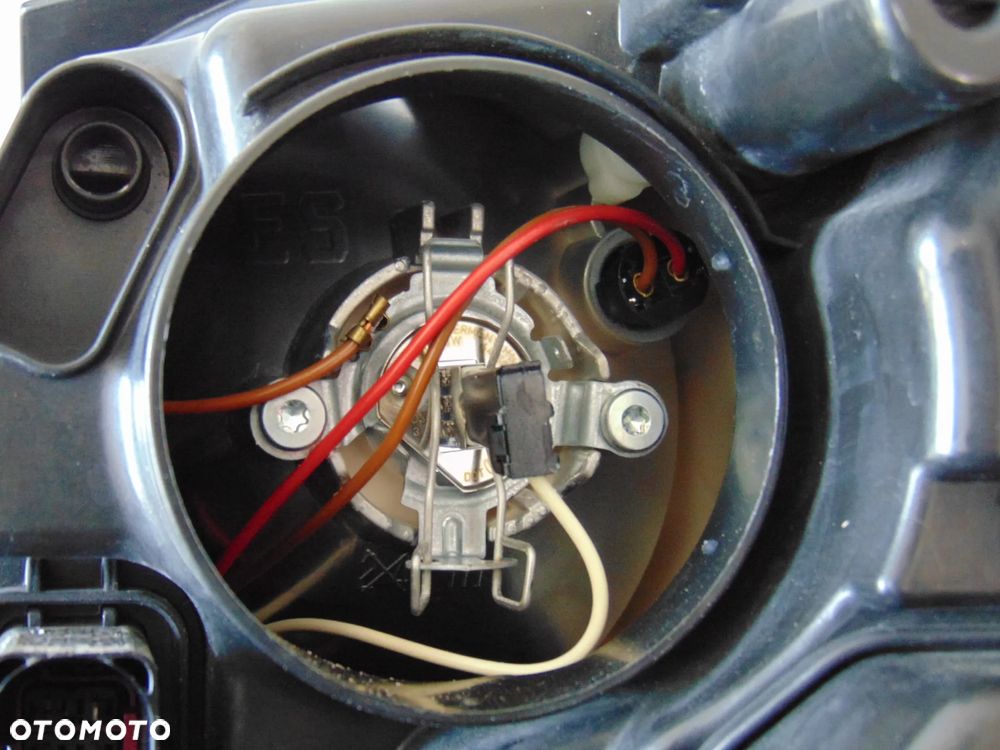 ORYGINAŁ lampa przednia przód lewa prawa czarna VW Volkswagen Polo 4 IV 9N FL lift 05-09r - 11