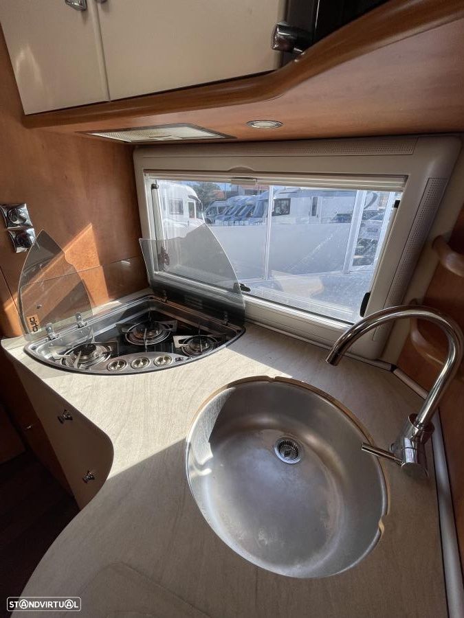 Carthago C-Tourer Camas gémeas e basculante - 23