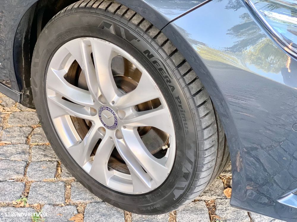 Mercedes-Benz E 300 Bluetec Hybrid Avantgarde - 33