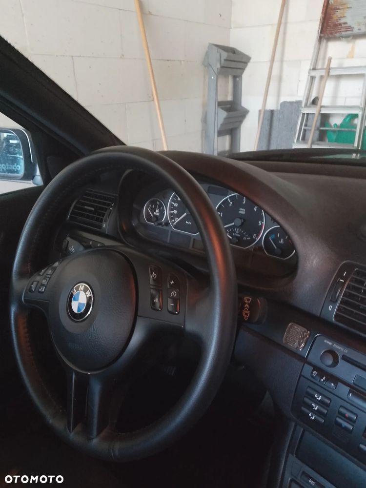 BMW Seria 3 318d - 12