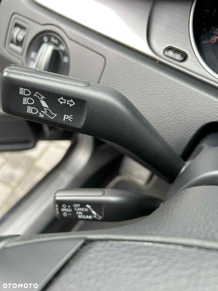 Volkswagen Passat 1.4 TSI Comfortline - 17