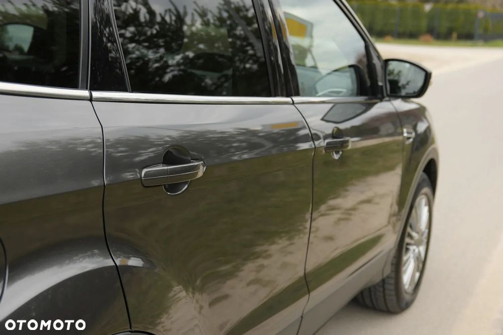 Ford Kuga 2.0 TDCi 4x4 Titanium - 15