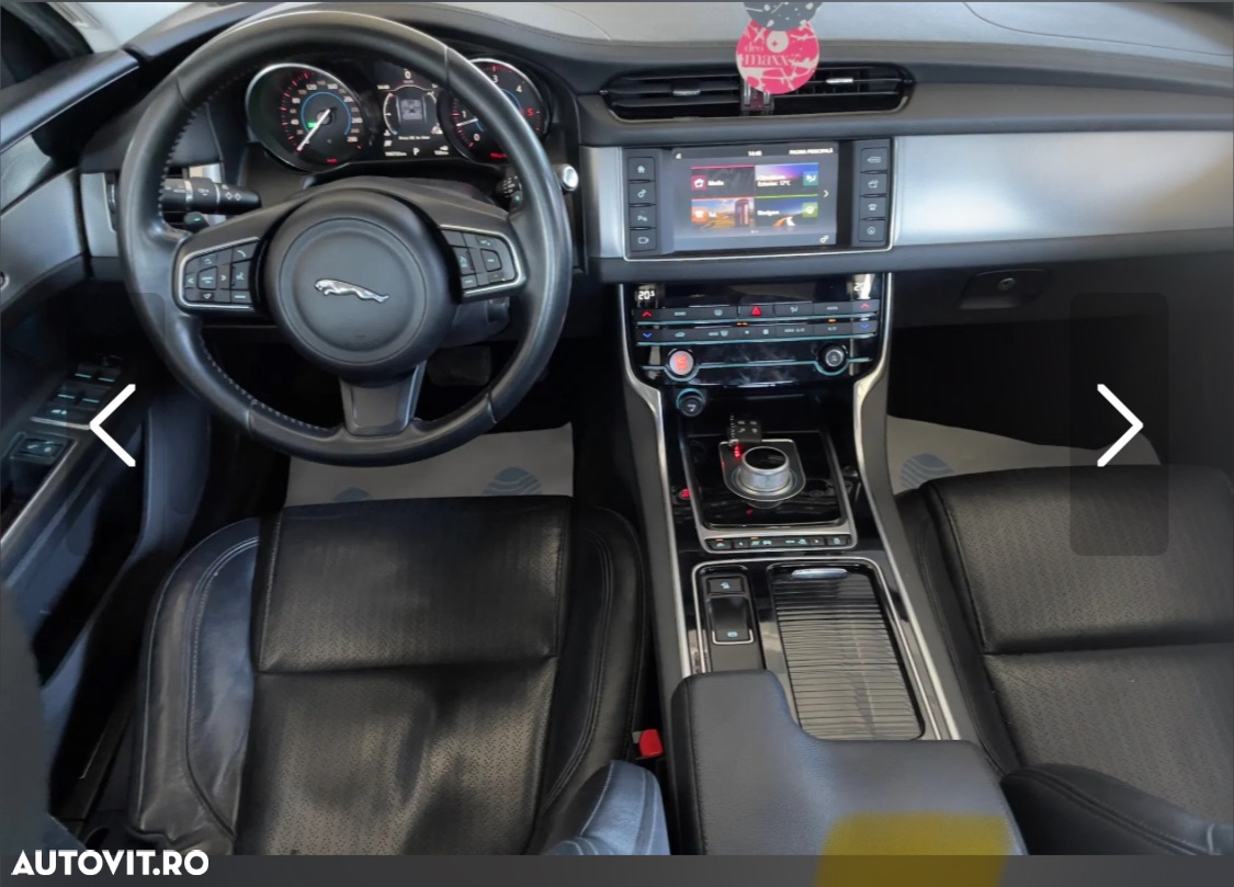 Jaguar XF 20d RWD Prestige - 3