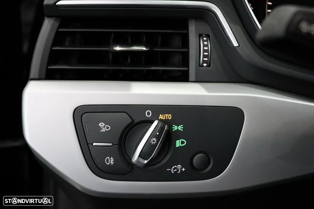 Audi A4 Avant 2.0 TDI S tronic - 21