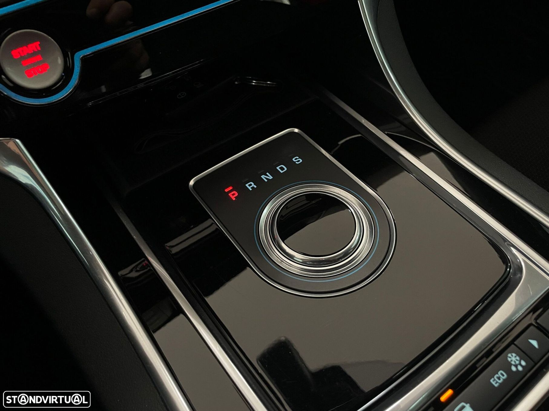 Jaguar XE 2.0 D R-Sport Aut. - 48
