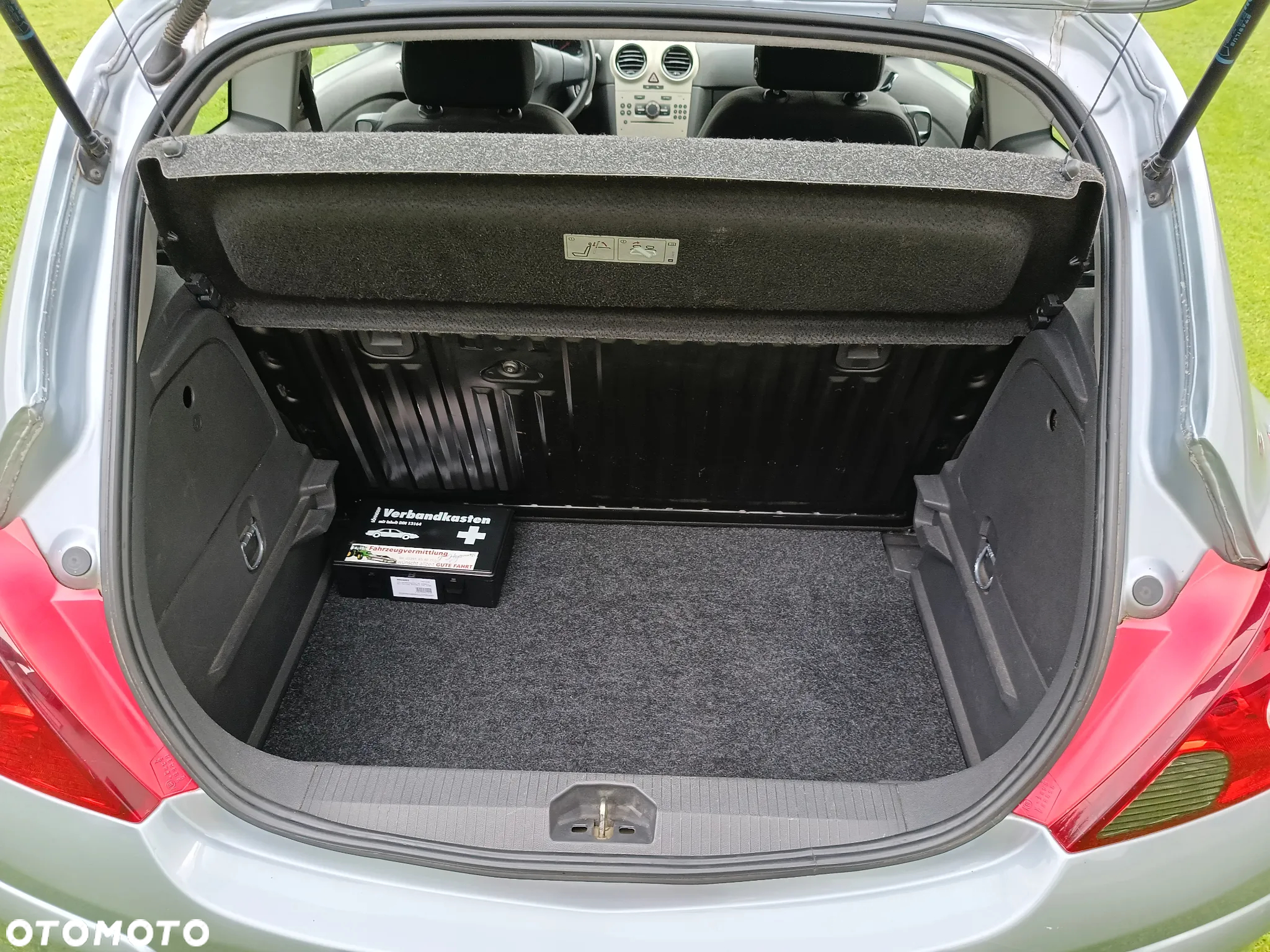 Opel Corsa 1.2 16V Catch me - 9