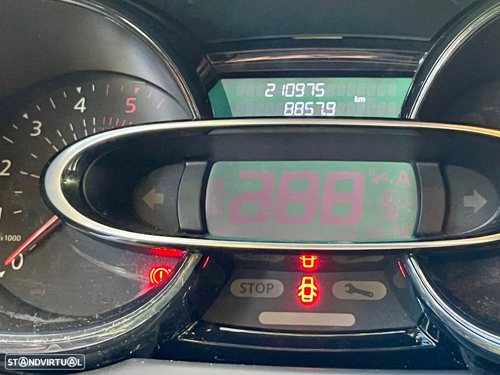 Renault Clio Van 1.5 DCI - 11