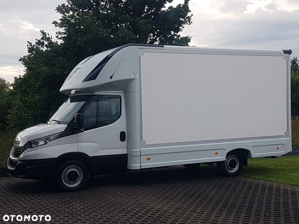 Iveco DAILY KONTENER NISKOPODŁOGOWY 4,44x2,23x2,43 SKLEP FOODTRUCK BAR KLIMA KONIOWÓZ KAMPER - 2
