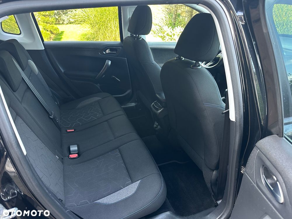 Peugeot 2008 PureTech 82 Style - 18