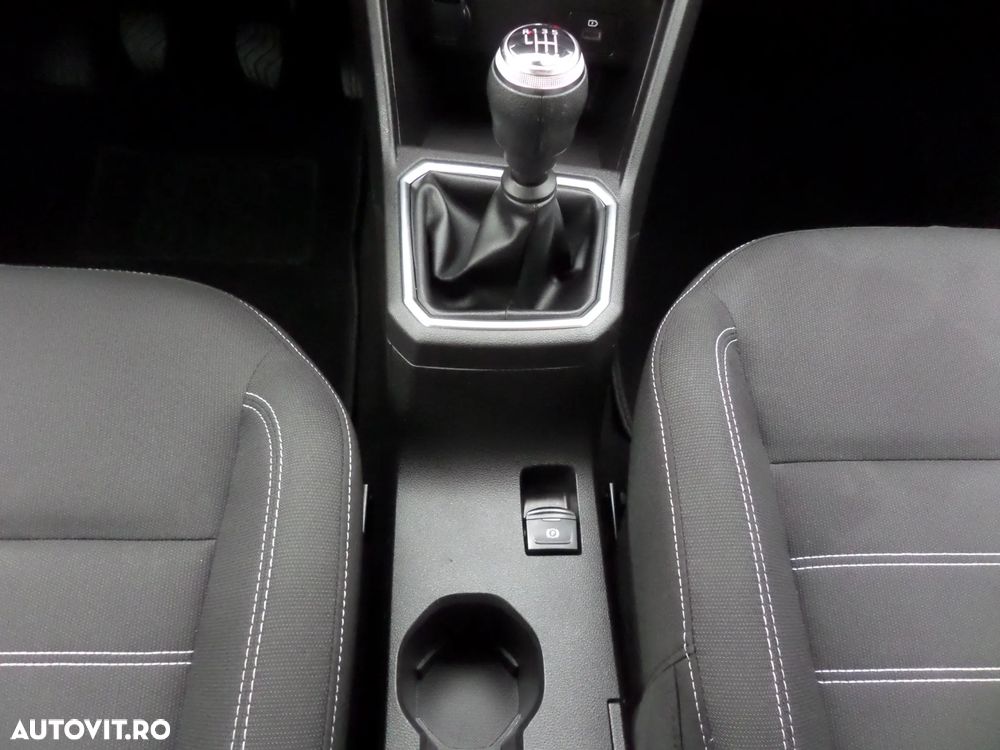 Dacia Sandero ECO-G 100 MT5 Journey - 38
