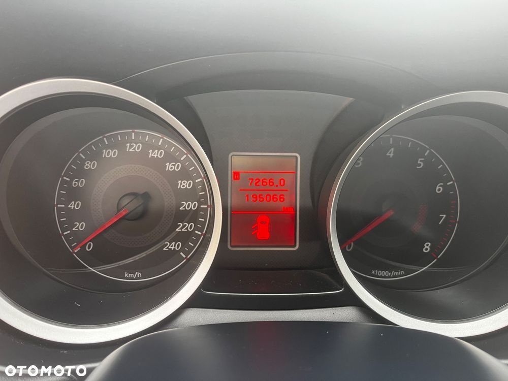 Mitsubishi Lancer 1.8 Invite - 8