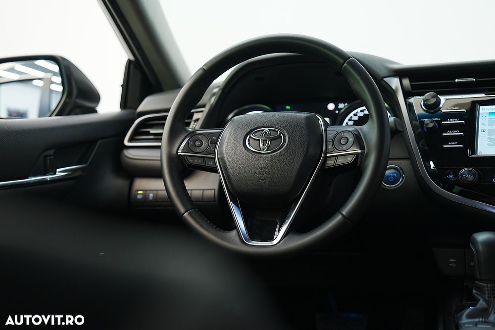 Toyota Camry Business Edition - 16