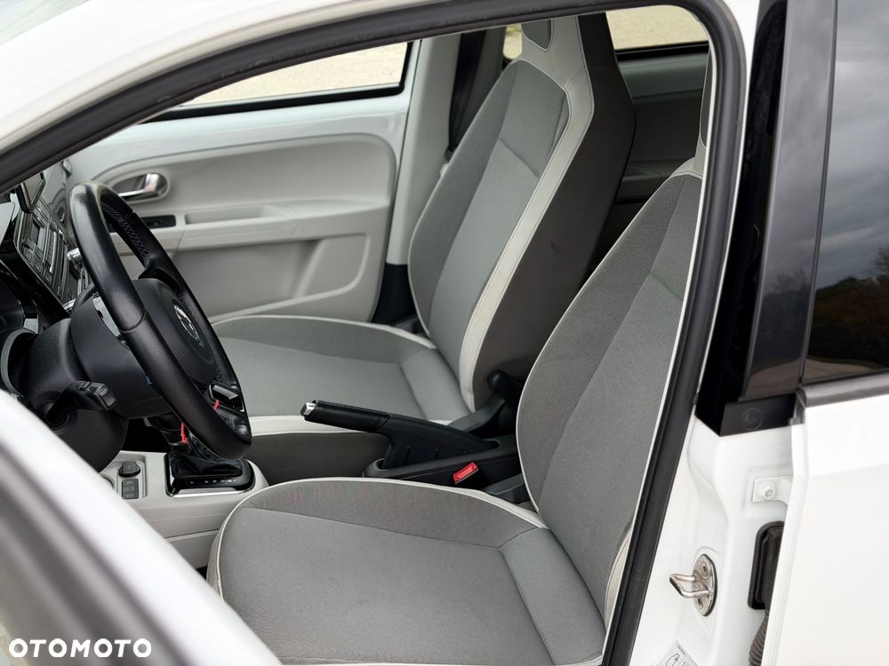 Volkswagen up! e-up - 23