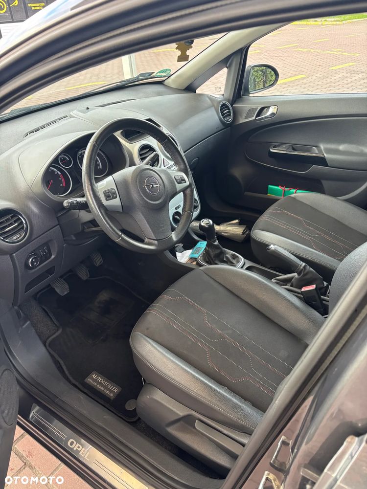 Opel Corsa - 8