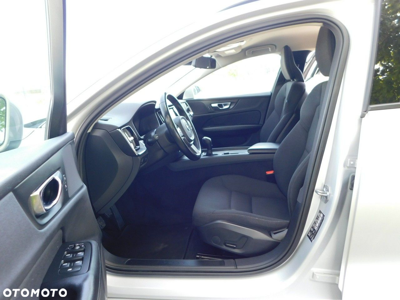 Volvo V60 D3 Momentum - 22