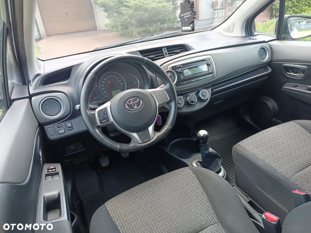 Toyota Yaris 1.0 Active - 25