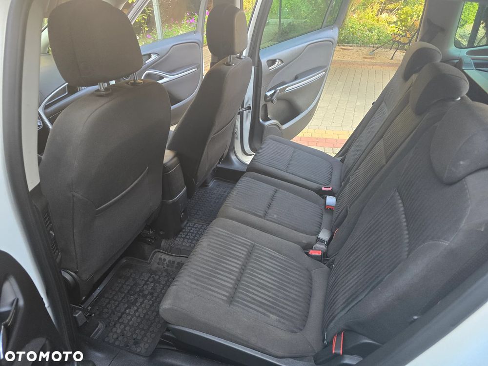 Opel Zafira - 7