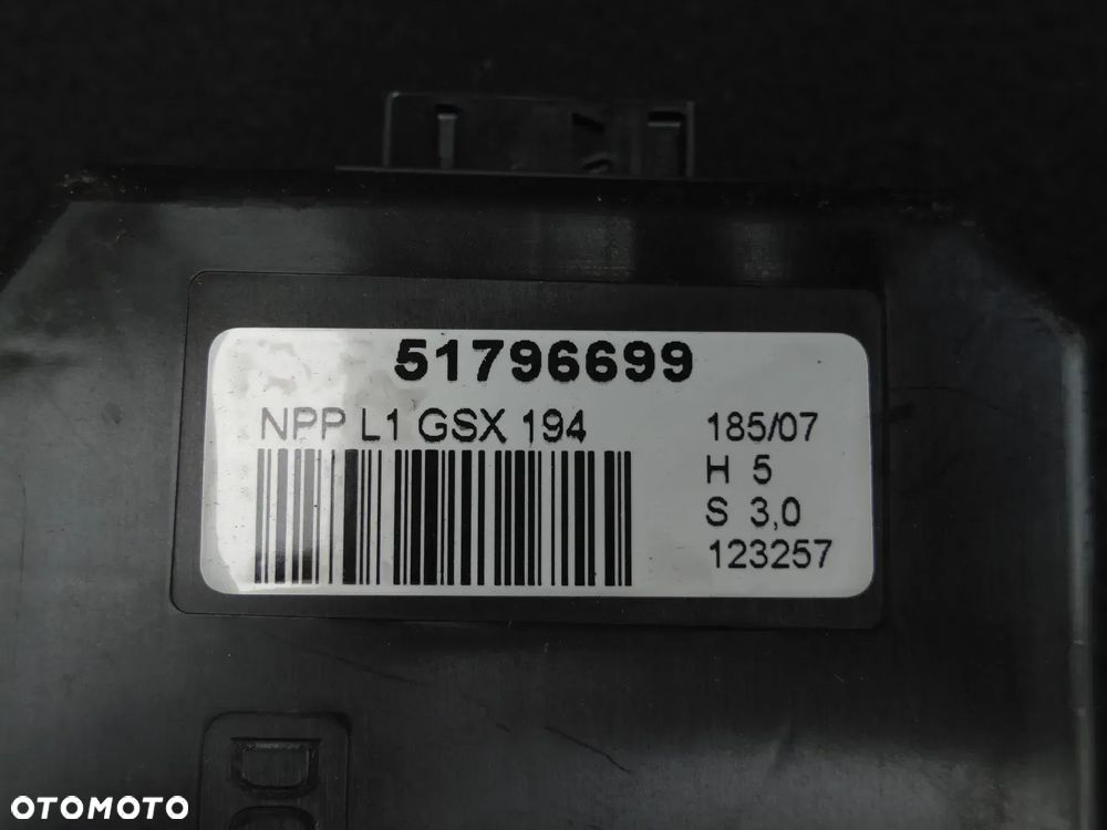 FIAT CROMA II MODUŁ STEROWNIK DRZWI PRAWY PRZÓD 51796699 - 2