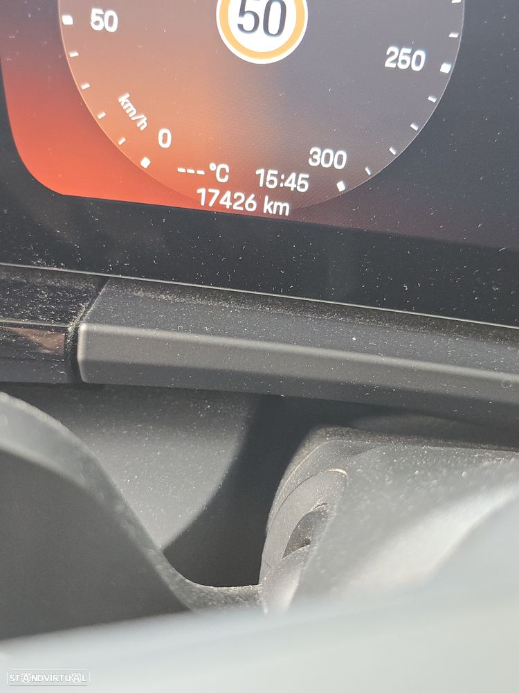 Porsche Macan Electric - 24