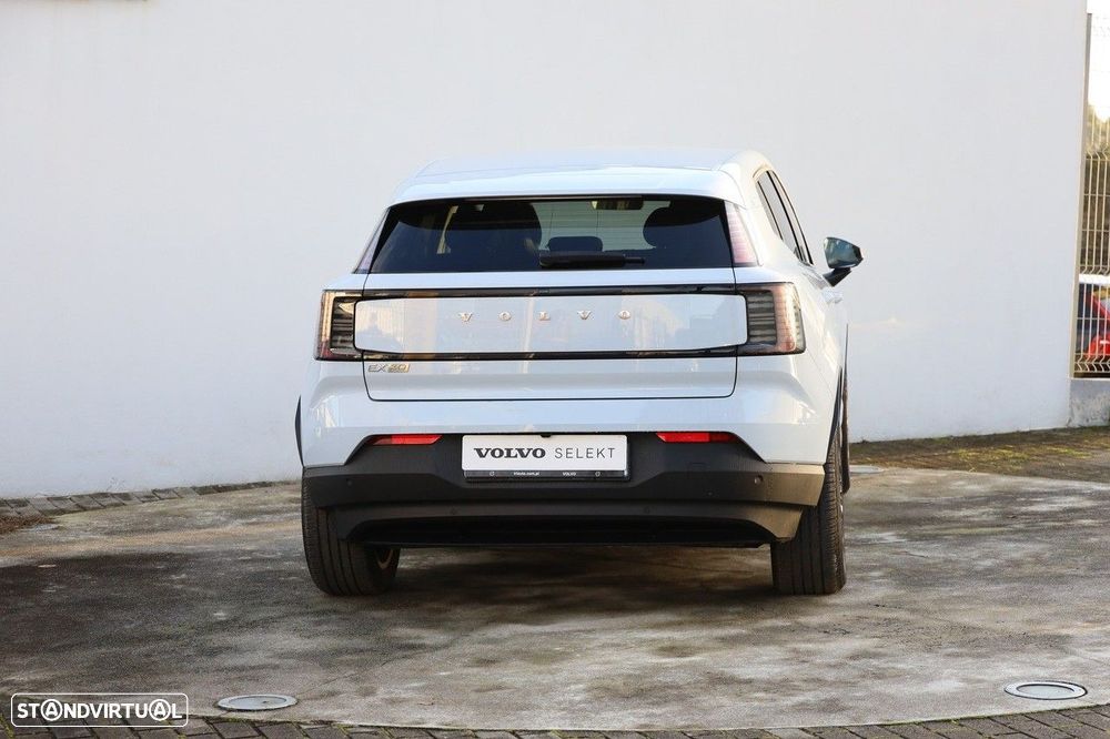 Volvo EX30 69 kWh Single Motor Extended Range Core - 4