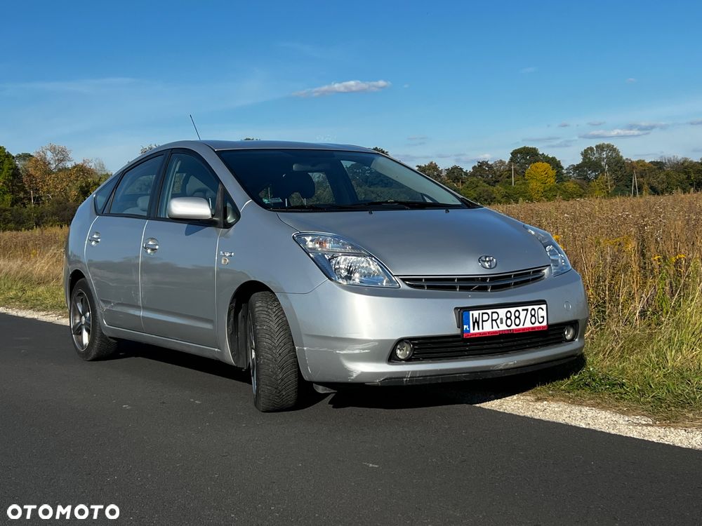 Toyota Prius 1.5 VVT-i Sol - 6
