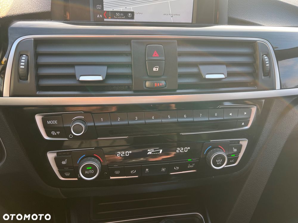 BMW Seria 3 320d Edition Luxury Line Purity - 16