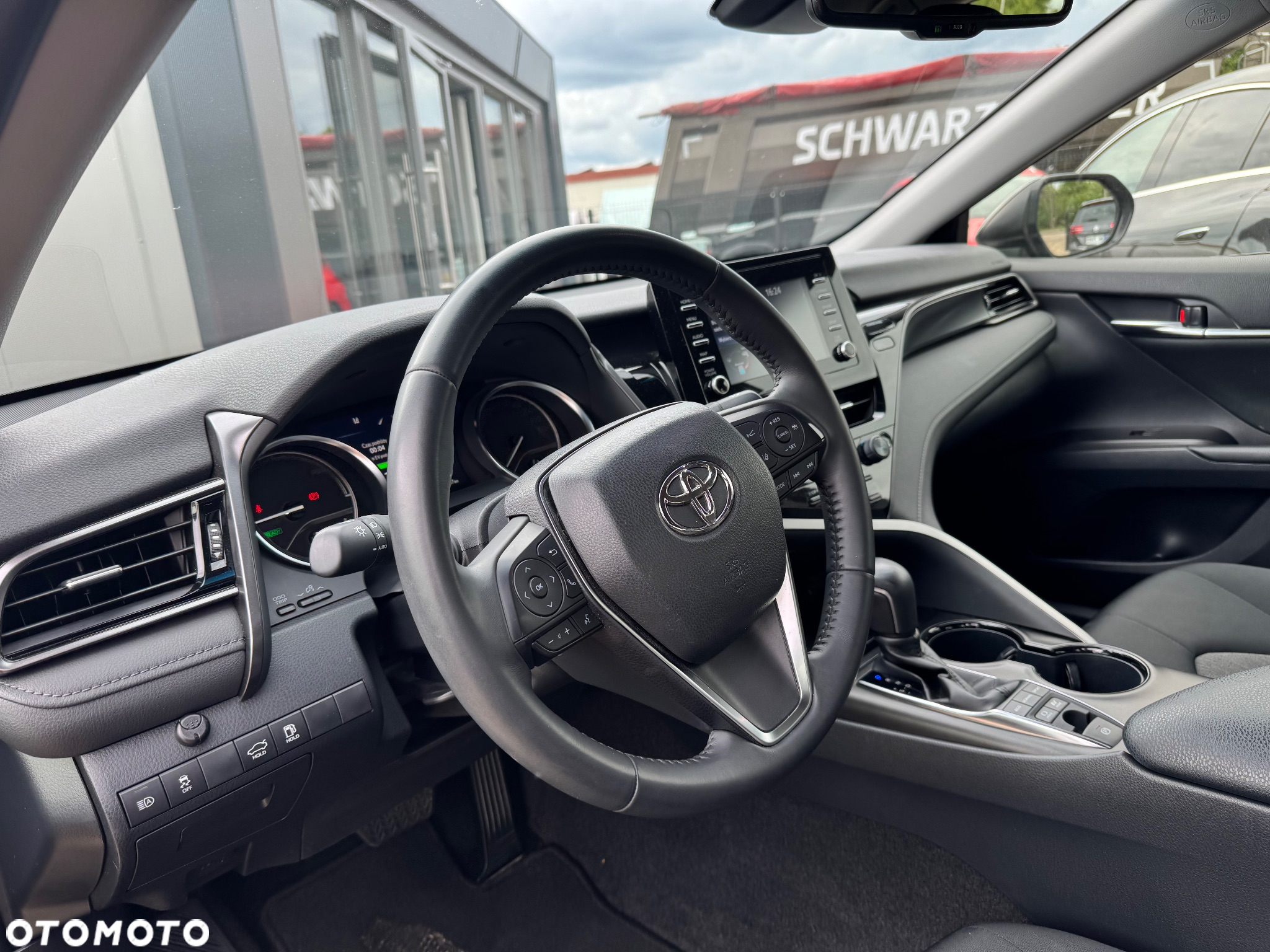 Toyota Camry 2.5 Hybrid Comfort CVT - 5