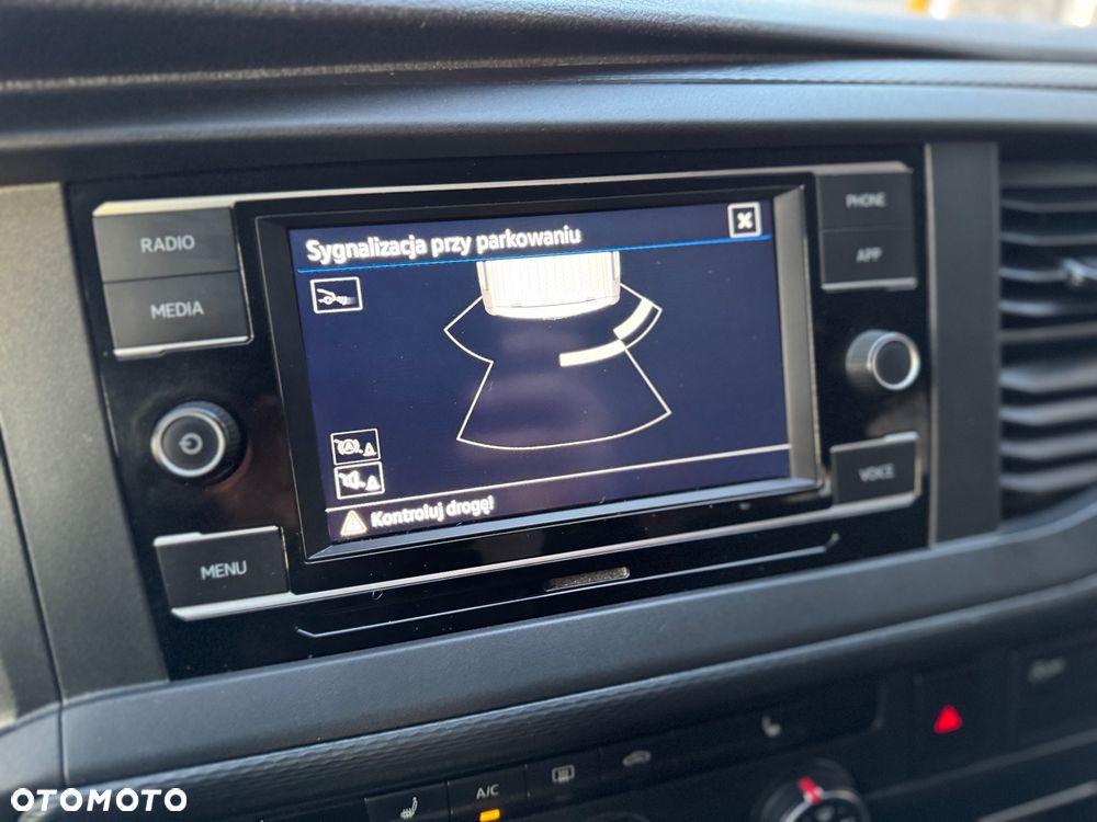 Volkswagen Transporter - 24