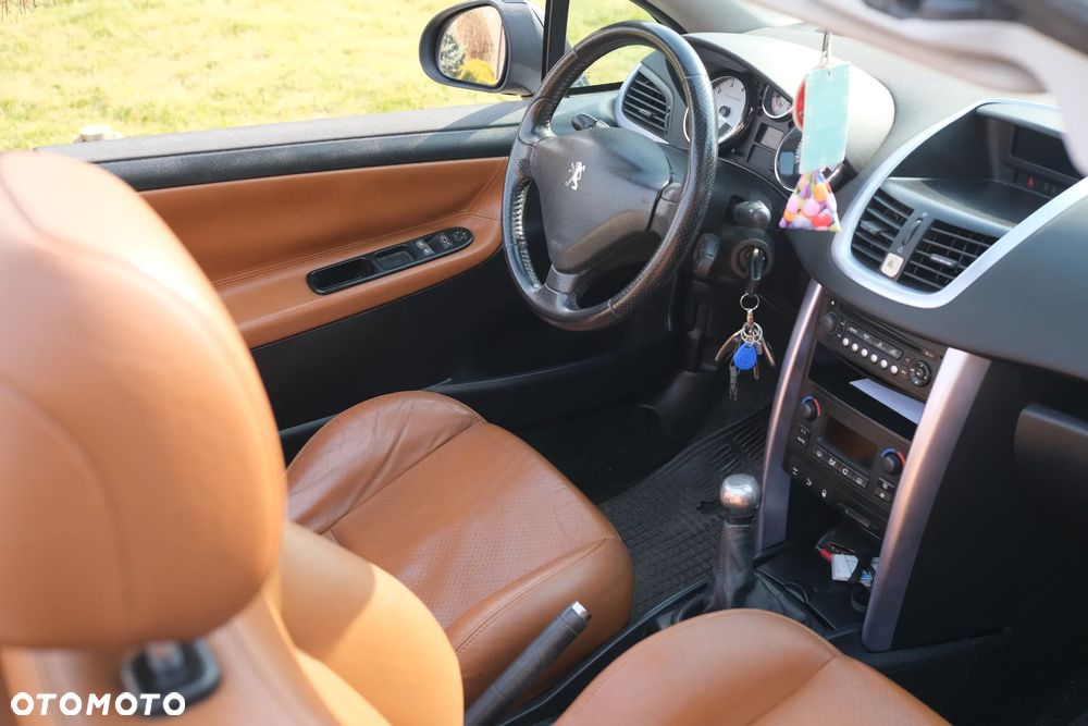 Peugeot 207 CC 1.6 Sport - 12