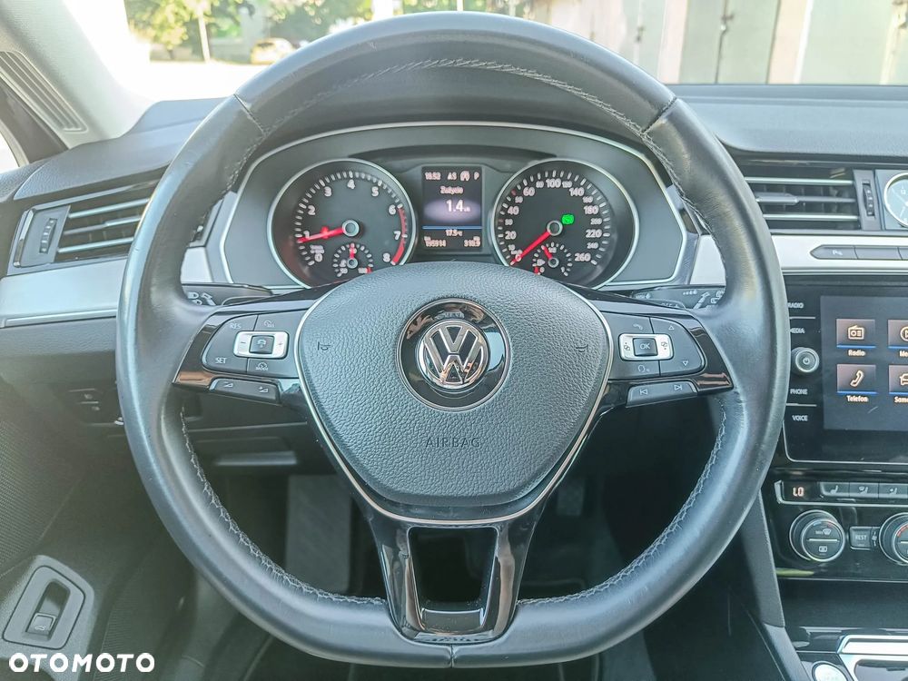 Volkswagen Passat 2.0 TSI BMT Highline DSG - 10