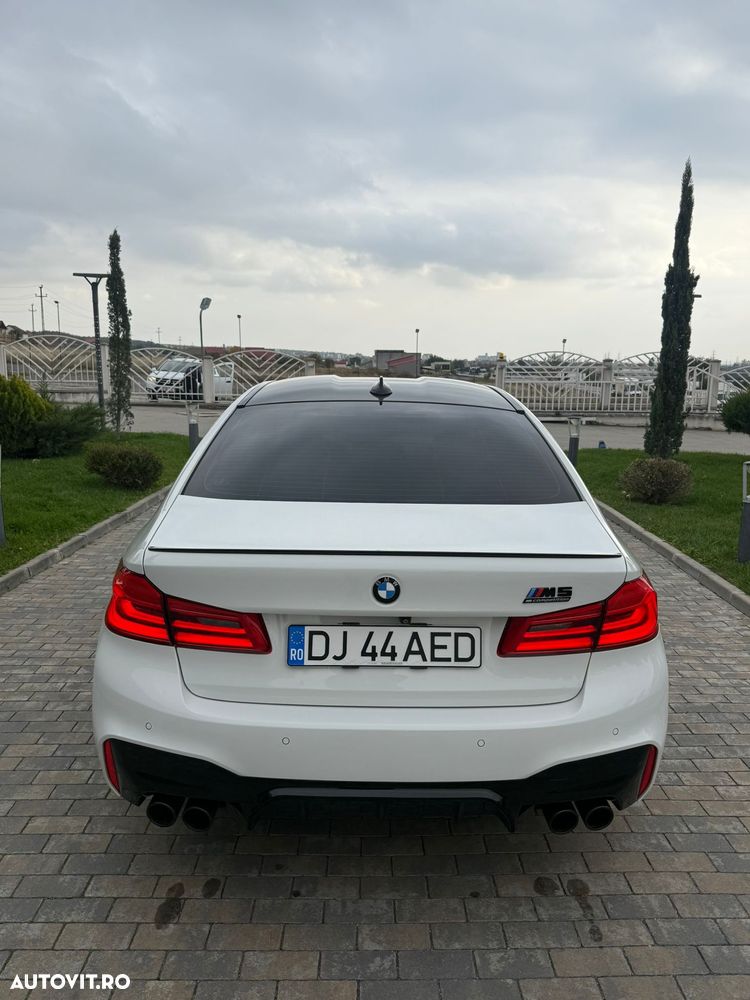 BMW M5 Competition - 18