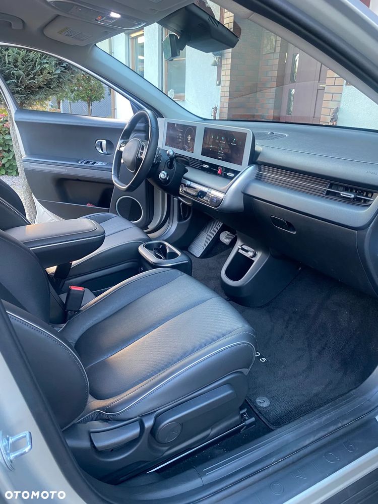 Hyundai IONIQ 5 77,4 kWh 4WD Dynamiq - 31