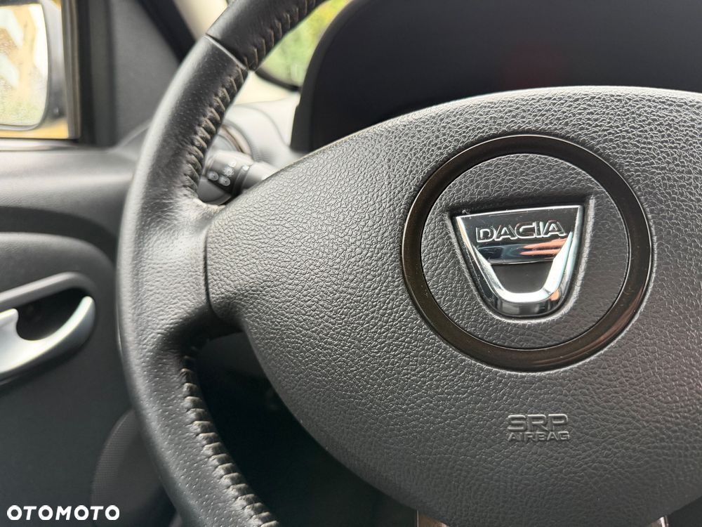 Dacia Duster 1.6 16V 105 4x2 Laureate - 18