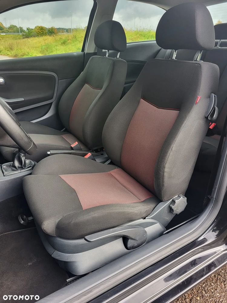 Seat Ibiza SC 1.4 16V Style - 29