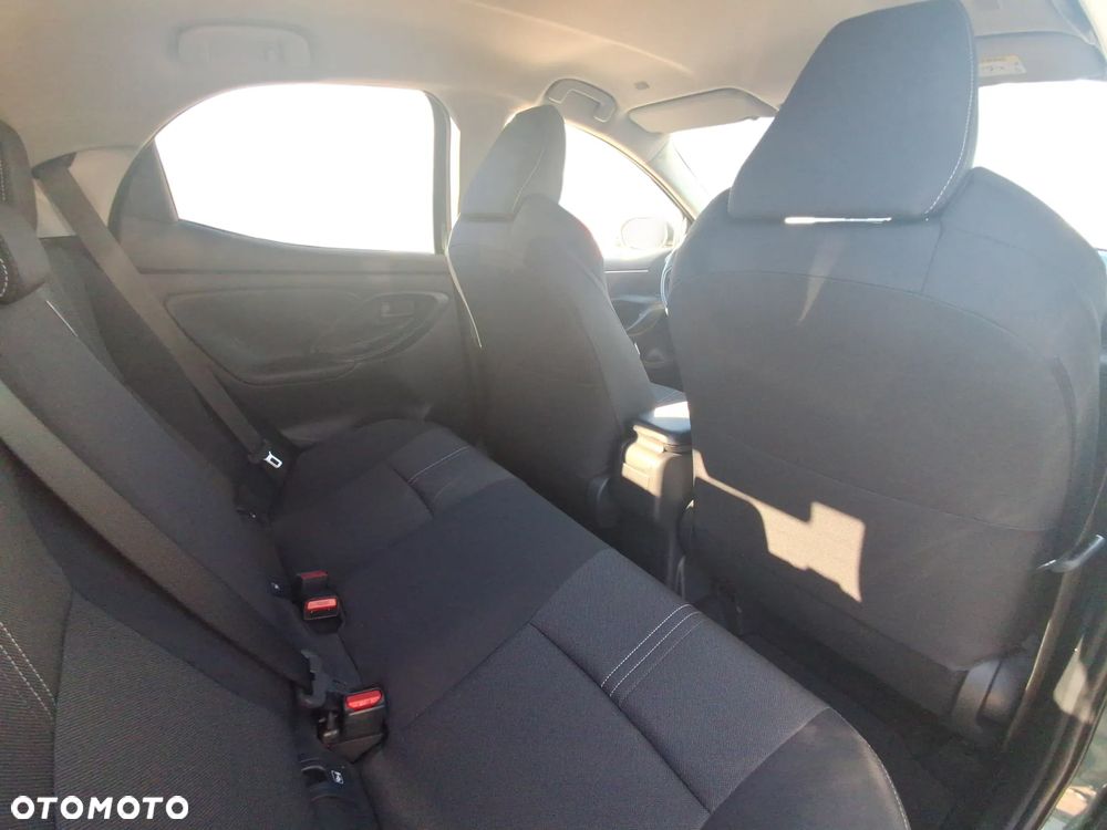 Toyota Yaris Hybrid 1.5 Style - 19