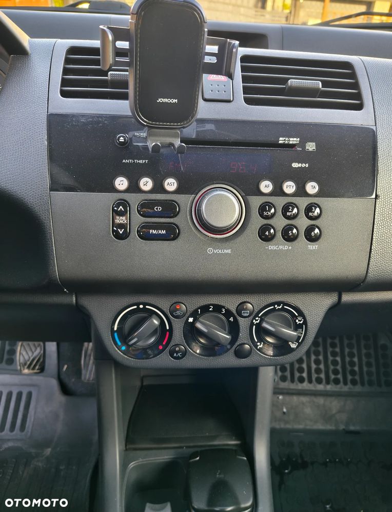 Suzuki Swift 1.3 GLX / Comfort - 10