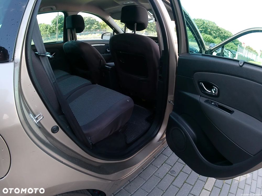 Renault Scenic 1.5 dCi Limited - 19