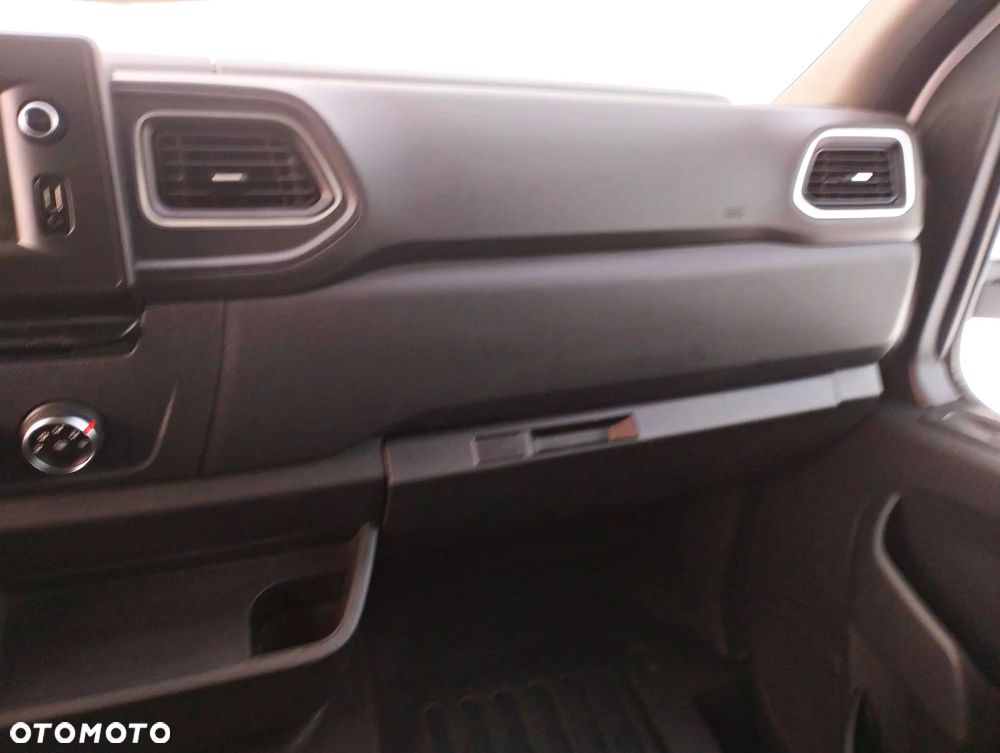 Renault Master Chłodnia Niskopodwoziowy145KM 2 zasilania chłodni - 16