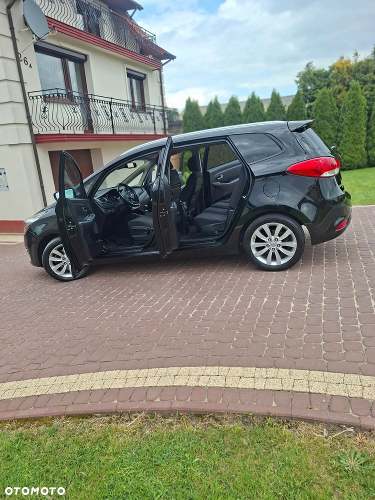 Kia Carens 1.6 GDI Dream Team Edition - 7