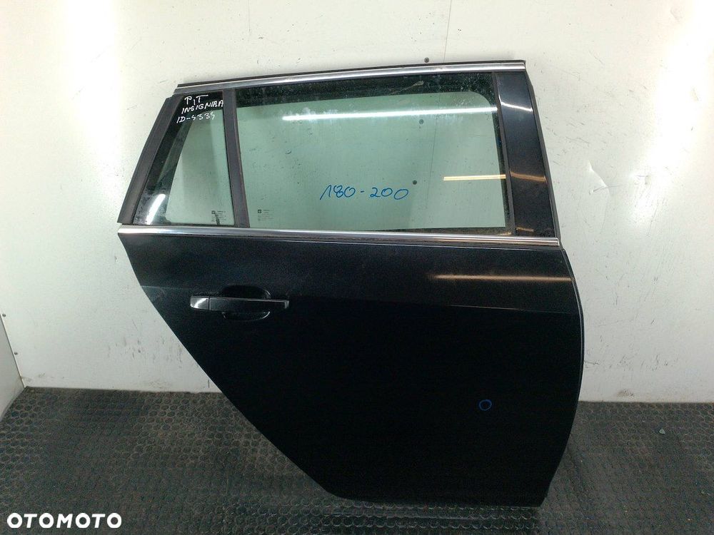 DRZWI TYŁ PRAWY  OPEL INSIGNIA A Z22C KOMBI 2009-2013 - 1