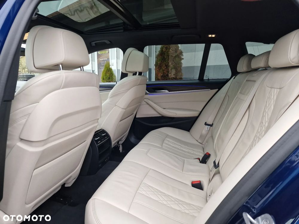 BMW Seria 5 520i M Sport Edition - 26