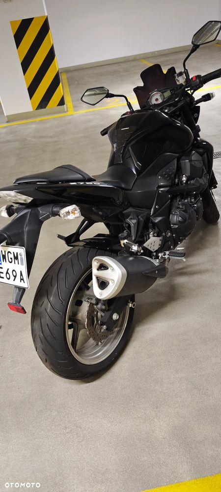 Kawasaki ZR - 26