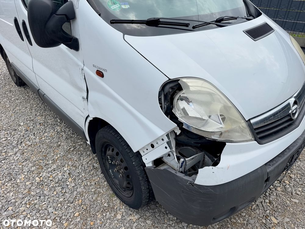 Opel Vivaro - 10