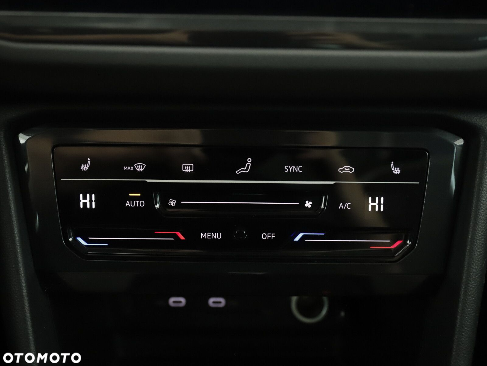 Volkswagen Tiguan - 16