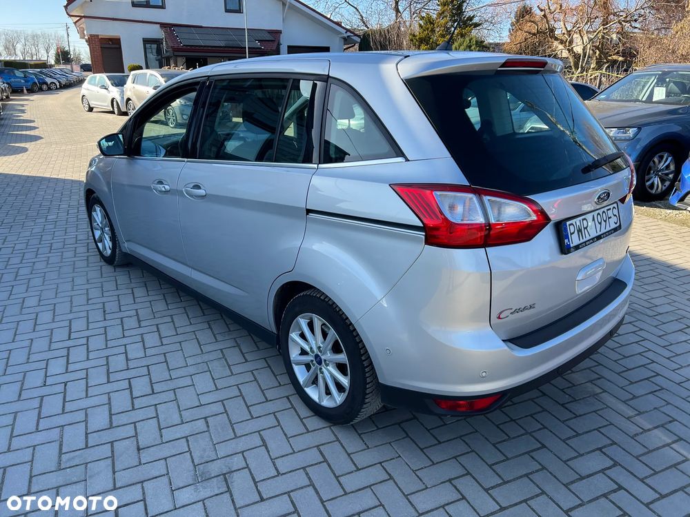 Ford Grand C-MAX - 4