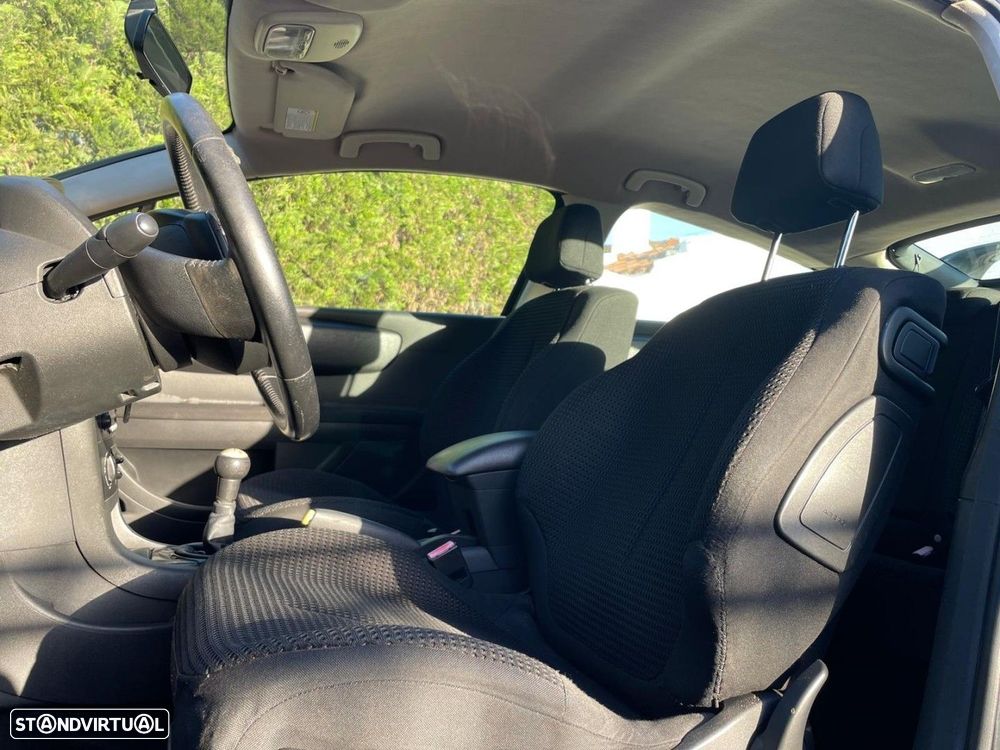 Citroën C4 1.6 HDi 110 VTR Pack - 6